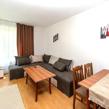 E 12 Yassen Hv Slantchev Briag